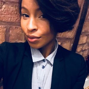 Meet your Posher, Linzie